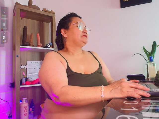 EllenaBoobs