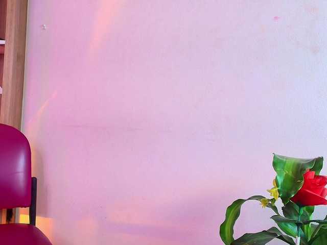 EllenaBoobs live webcam show