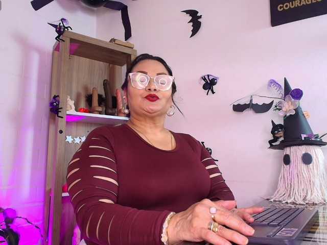 EllenaBoobs live cam preview