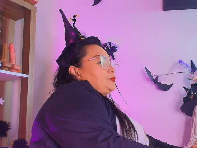 EllenaBoobs live cam on BongaCams