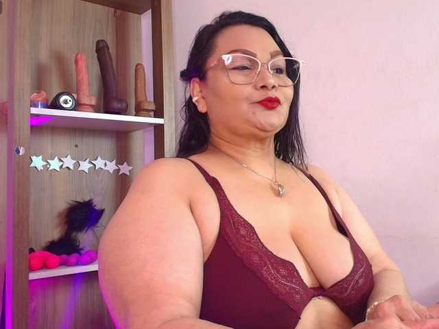 EllenaBoobs — live female cam