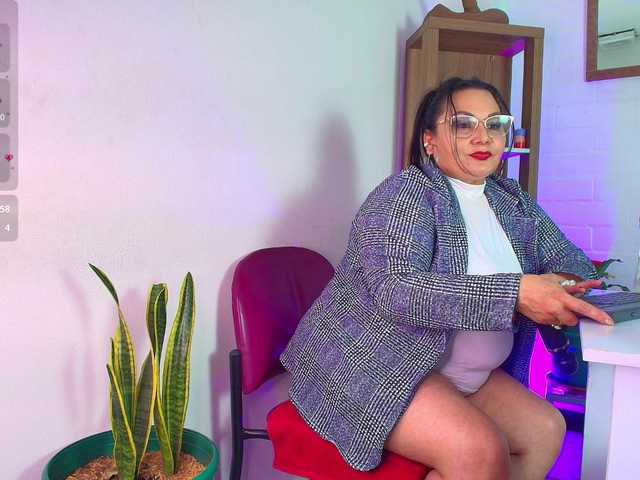 EllenaBoobs