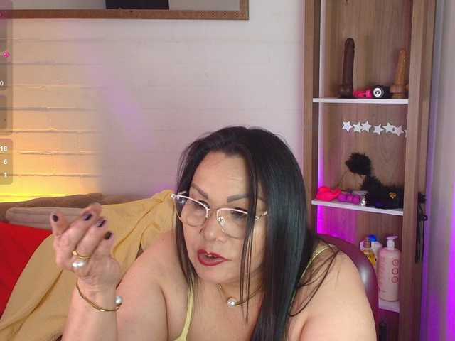 EllenaBoobs