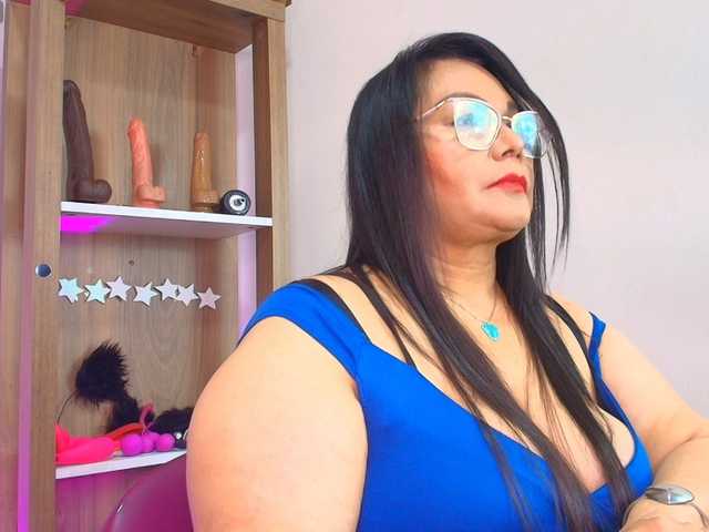 EllenaBoobs