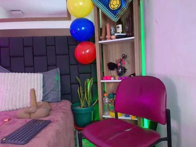 EllenaBoobs