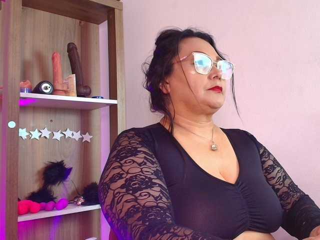 EllenaBoobs — live female cam
