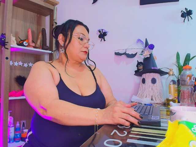 EllenaBoobs live cam preview