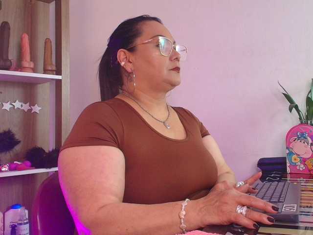 EllenaBoobs live cam preview