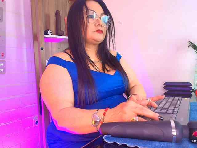 EllenaBoobs webcam