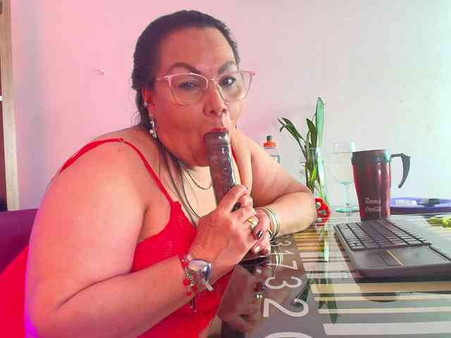 EllenaBoobs webcam