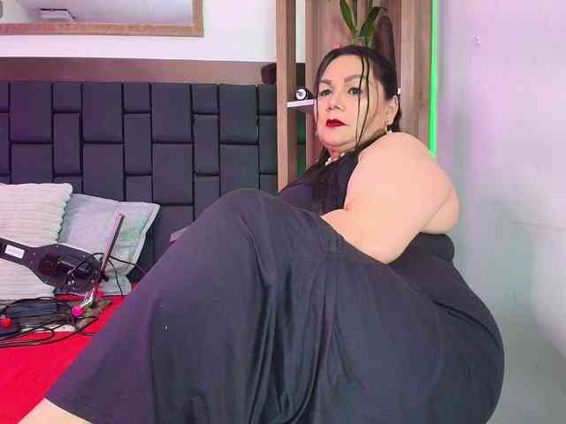 EllenaBoobs webcam