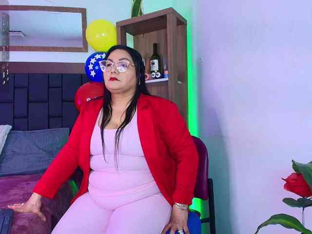 EllenaBoobs webcam