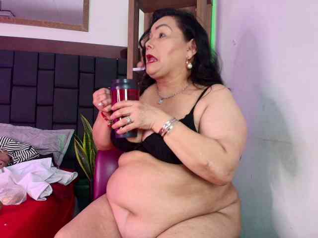 EllenaBoobs webcam