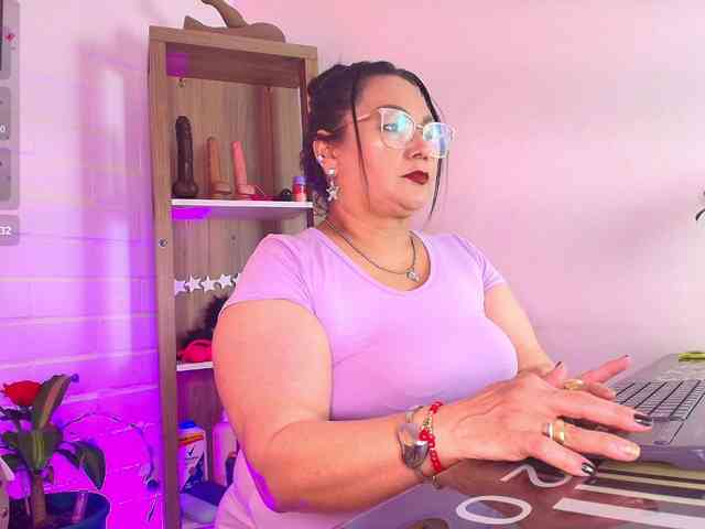 EllenaBoobs EllenaBoobs