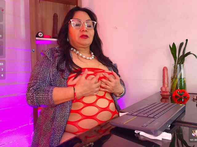 EllenaBoobs webcam