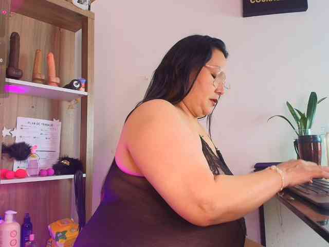 EllenaBoobs