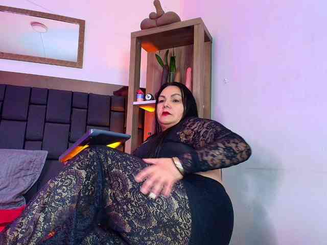 EllenaBoobs webcam