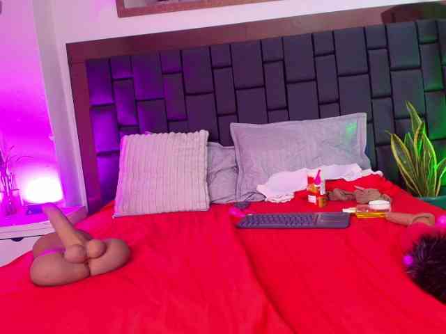 EllenaBoobs webcam