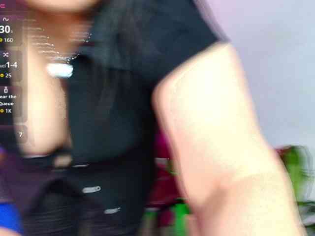 EllenaBoobs webcam