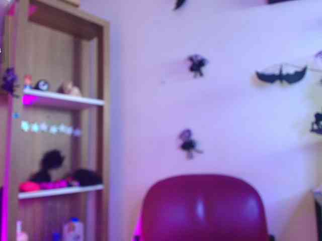 EllenaBoobs webcam