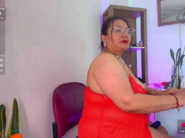 EllenaBoobs webcam