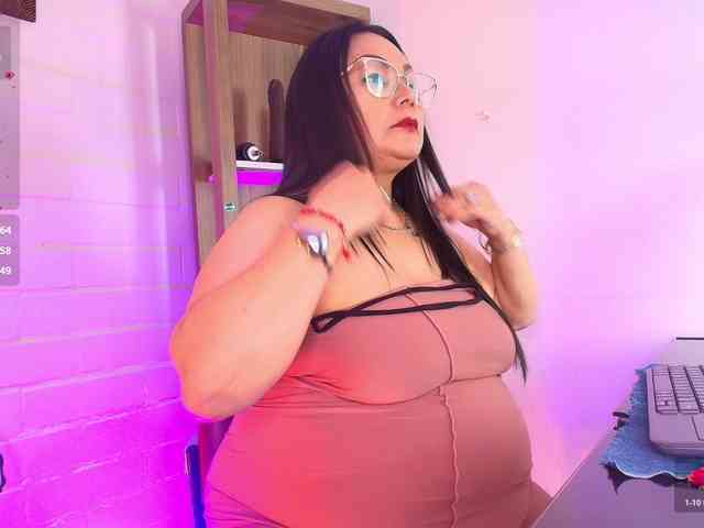EllenaBoobs webcam