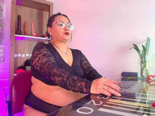 Model: EllenaBoobs