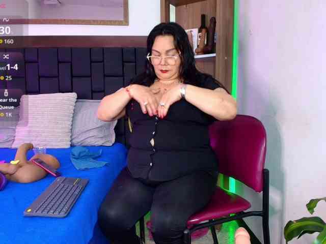EllenaBoobs webcam