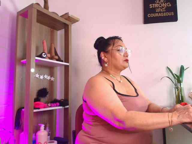 EllenaBoobs webcam