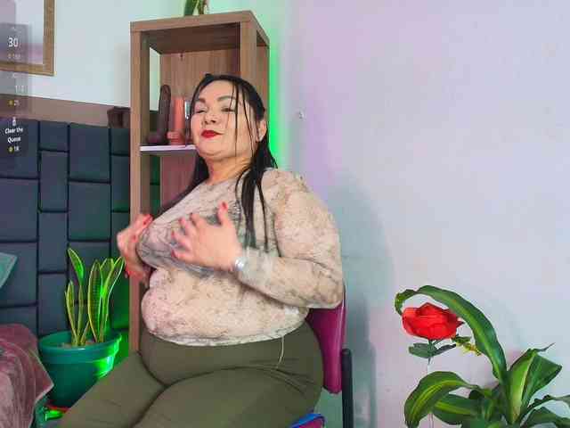 EllenaBoobs webcam
