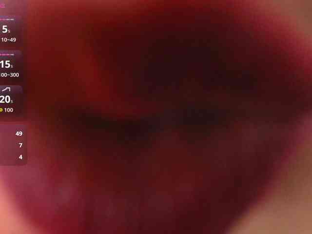 EllenaBoobs webcam