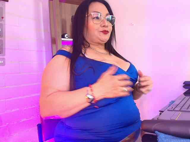 EllenaBoobs webcam