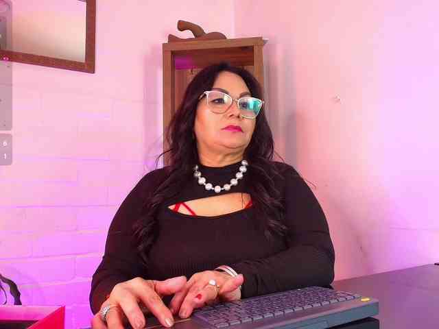 EllenaBoobs webcam