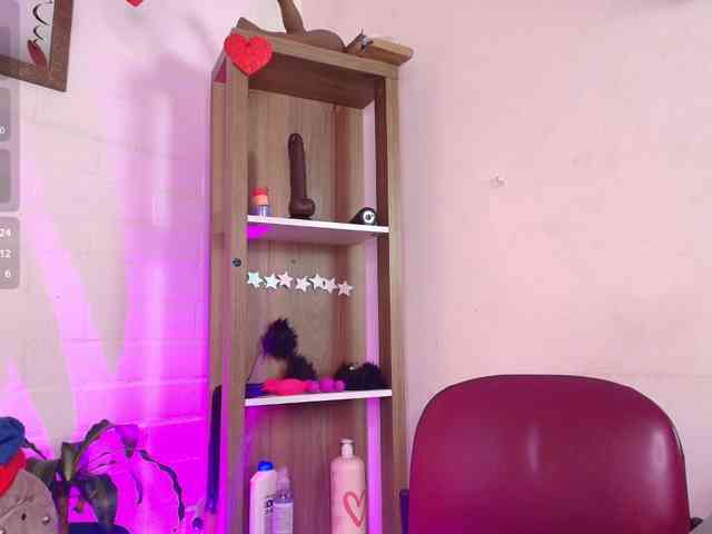 EllenaBoobs webcam