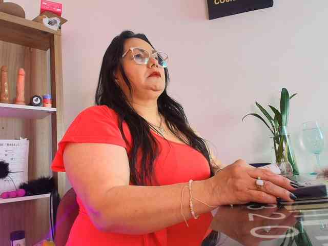 EllenaBoobs webcam