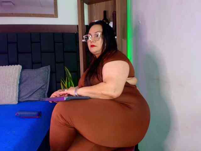 EllenaBoobs webcam