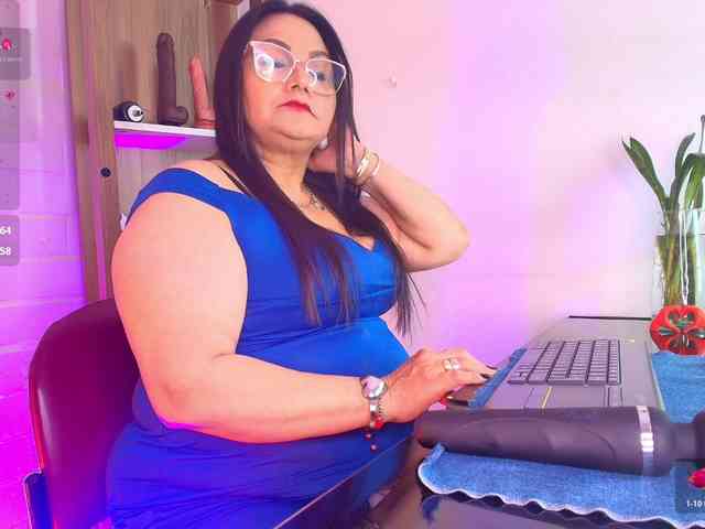 EllenaBoobs webcam
