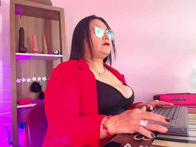 EllenaBoobs webcam