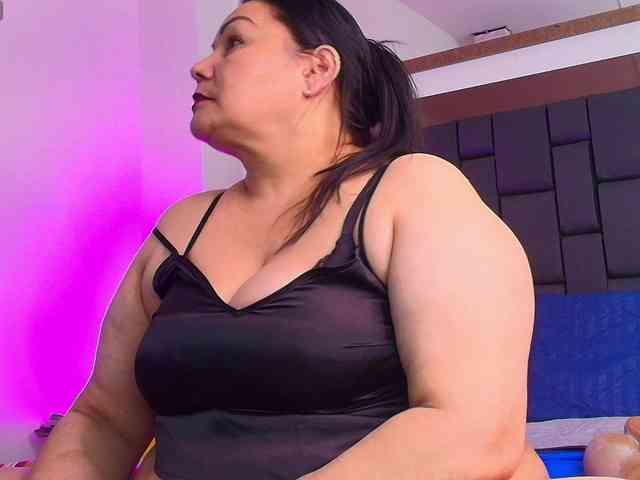 EllenaBoobs webcam