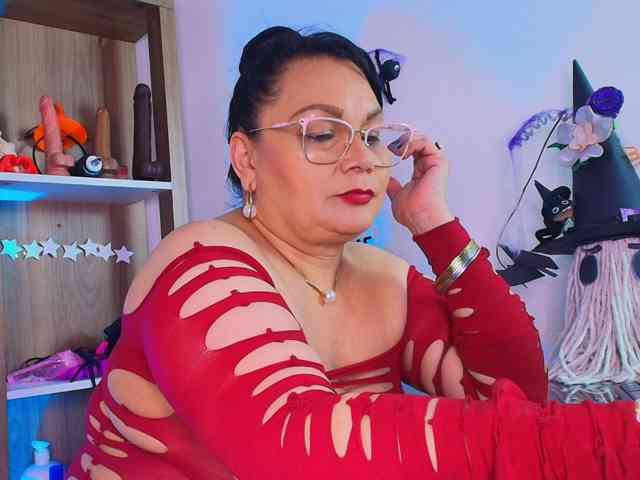 EllenaBoobs webcam