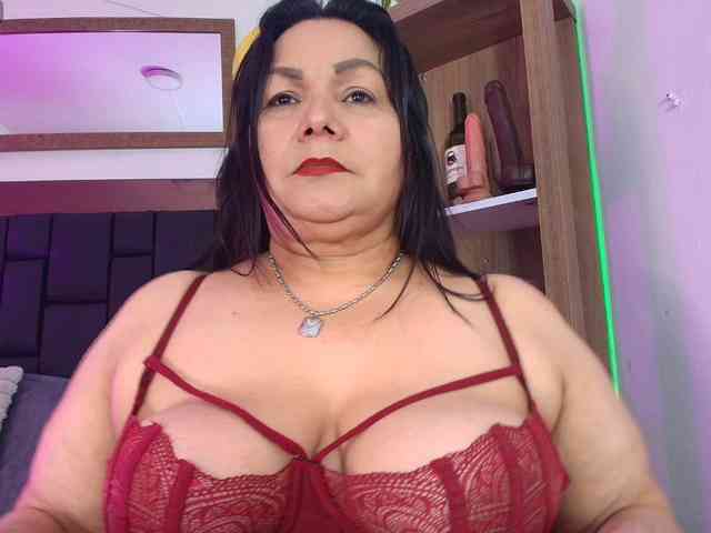 EllenaBoobs webcam