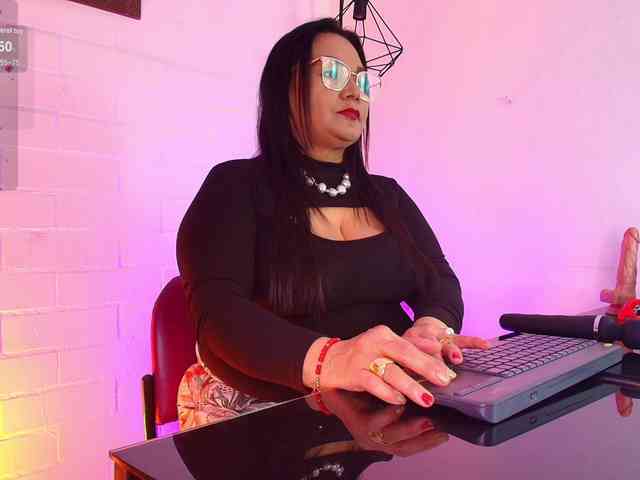 EllenaBoobs webcam