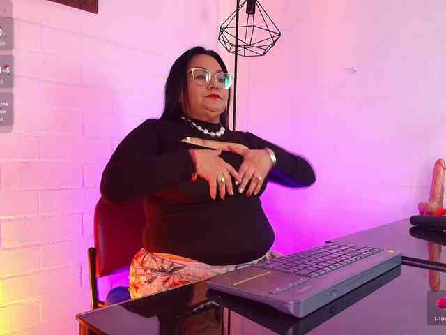 EllenaBoobs webcam