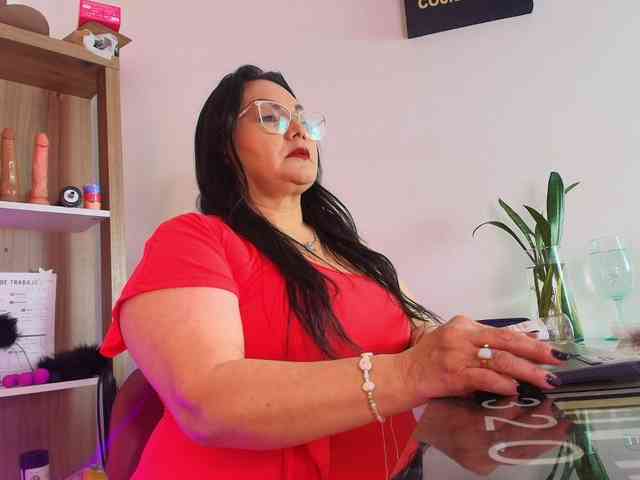 EllenaBoobs webcam