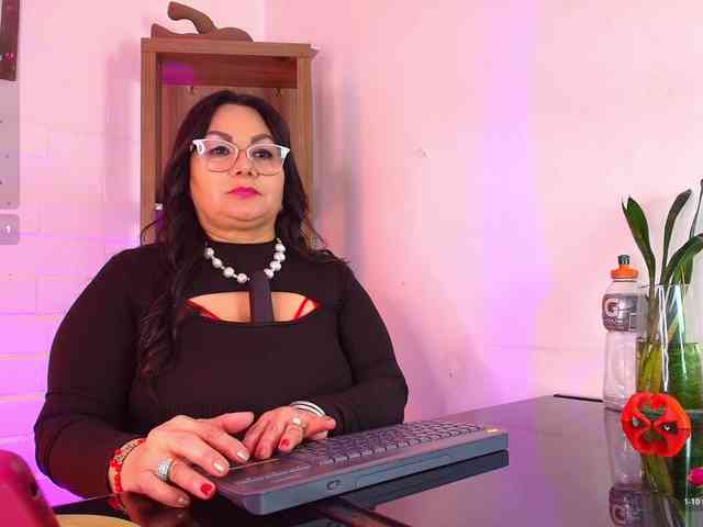 EllenaBoobs webcam