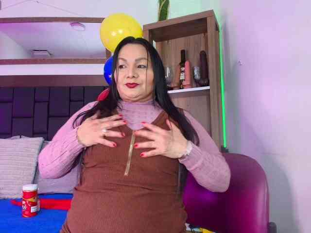 EllenaBoobs webcam