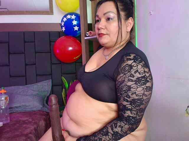EllenaBoobs webcam