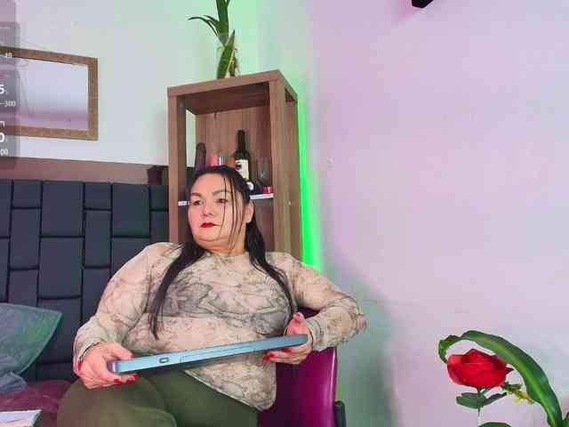 EllenaBoobs webcam