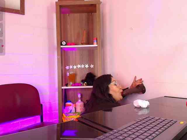 EllenaBoobs webcam
