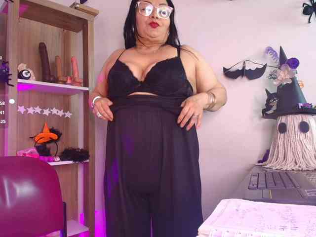 EllenaBoobs webcam